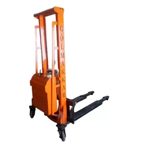 Elektrikli forklift ( istip makinesi )