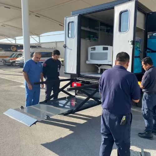 Hasta yataği taşıma lifti